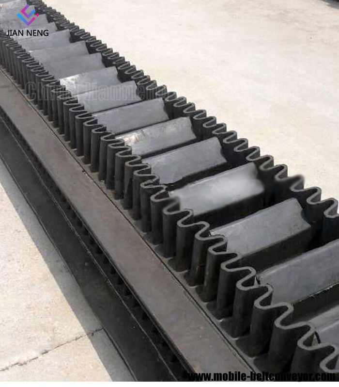 Sidewall μεταφορέας ζωνών φόρτωσης φορτηγών Cleated, φορητός μεταφορέας φόρτωσης φορτηγών για τη μεταβίβαση υλικών